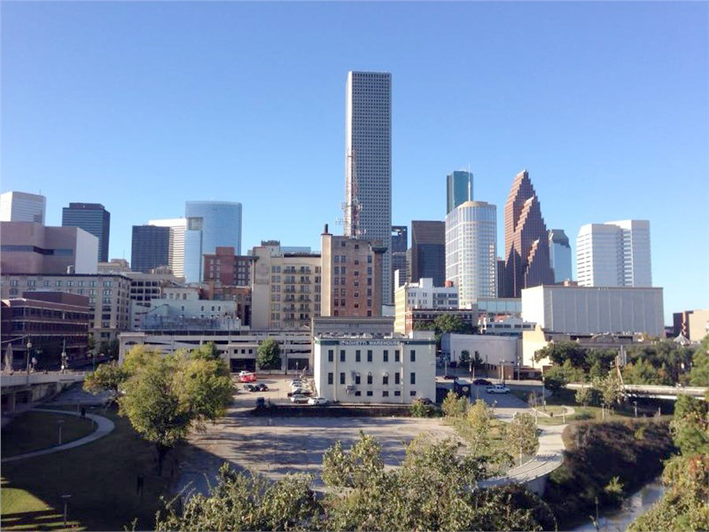 И УЛЫБКИ УЖИВАЮТСЯ С ДЕЛАМИ И УЛЫБКИ УЖИВАЮТСЯ С ДЕЛАМИ