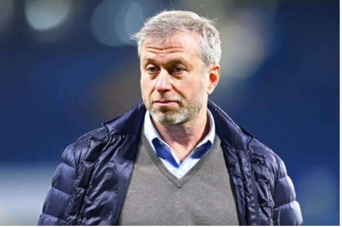 Ранивший парикмахера-еврея, сядет на шесть лет Ранивший парикмахера-еврея, сядет на шесть лет