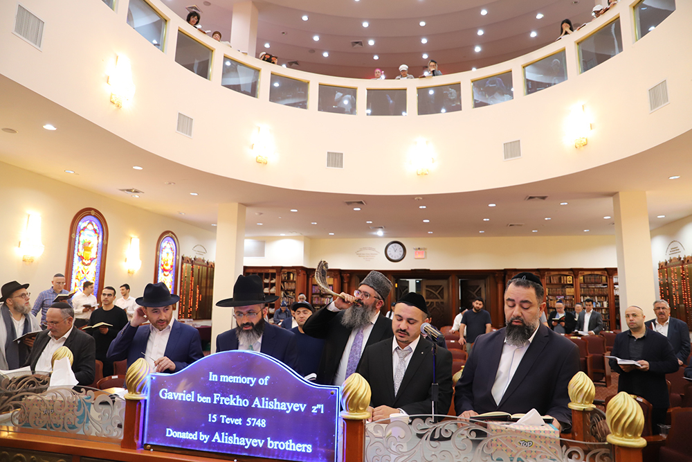 ДУХОВНАЯ ЖИЗНЬ ГЛАВНОЙ СИНАГОГИ КАНЕСОИ КАЛОН